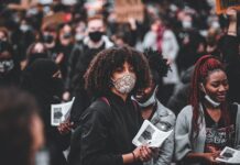 Ile jednostek biznesowych liczy Grupa Eurocash?