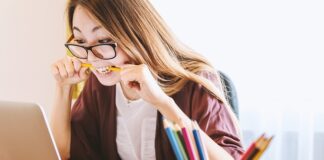 W jaki sposób szkoła wspiera rodziców w wychowywaniu dzieci?