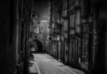 Co to są instytucje rynku finansowego?