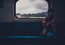 Dlaczego Konrad czuje się samotny?