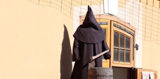 Jak zawiesić egzekucję komornicza?